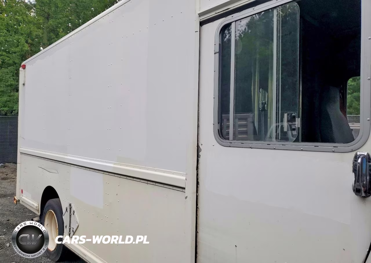 2006 Freightliner Chassis M Line Walk-In Van VIN:4UZAANBW16CW07172 - 11