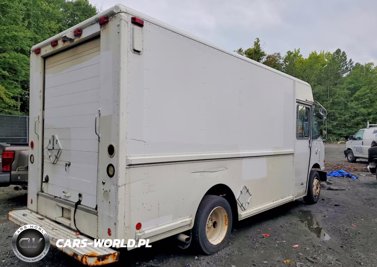 2006 Freightliner Chassis M Line Walk-In Van VIN:4UZAANBW16CW07172 - 3