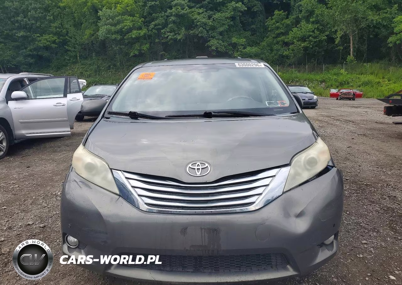 2011 Toyota Sienna Limited 7-Passenger VIN:5TDYK3DC3BS105599 - 5