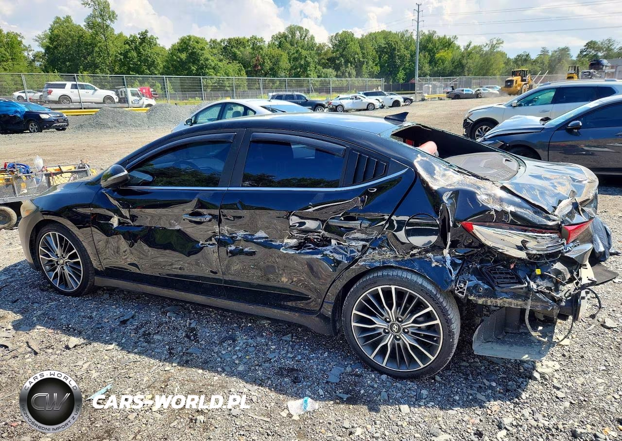 2018 Hyundai Elantra Sport VIN:KMHD04LBXJU587173 - 2