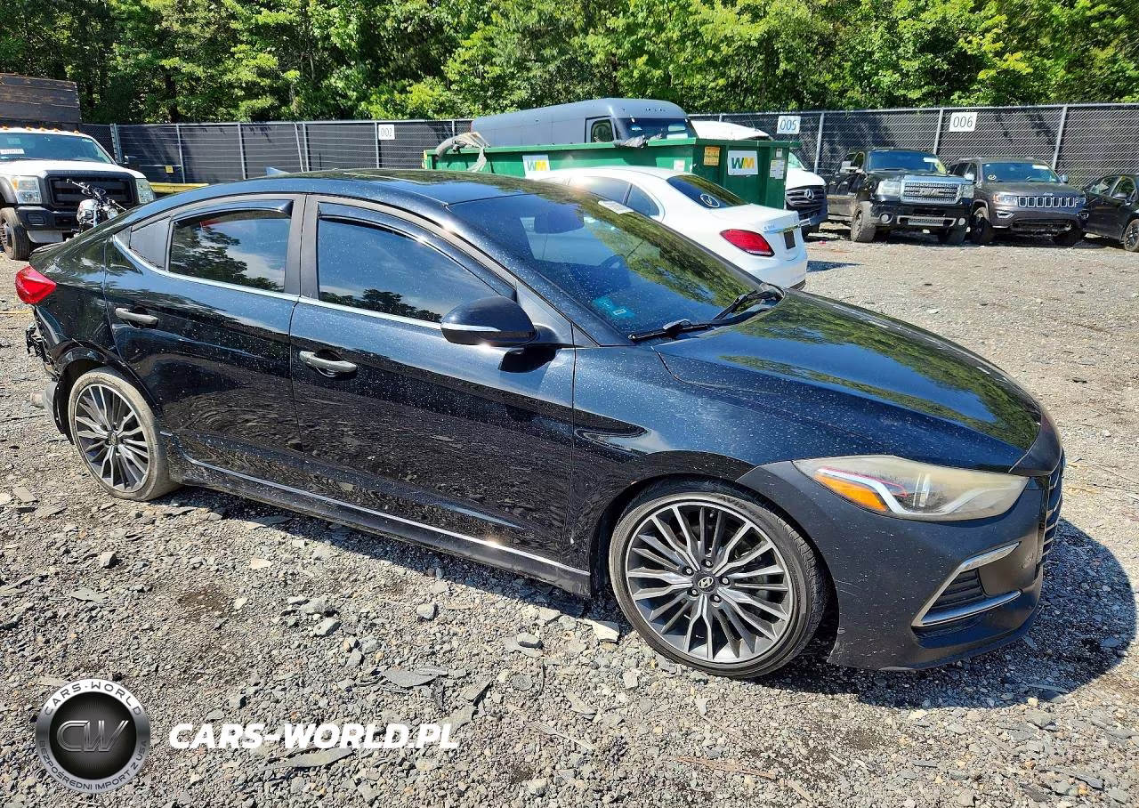 2018 Hyundai Elantra Sport VIN:KMHD04LBXJU587173 - 4
