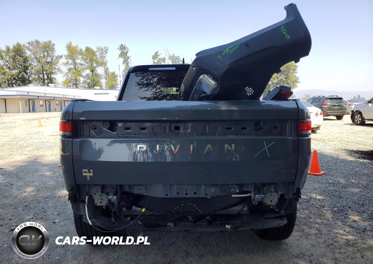2022 Rivian R1T Adventure VIN:7FCTGAAA9NN011282 - 6