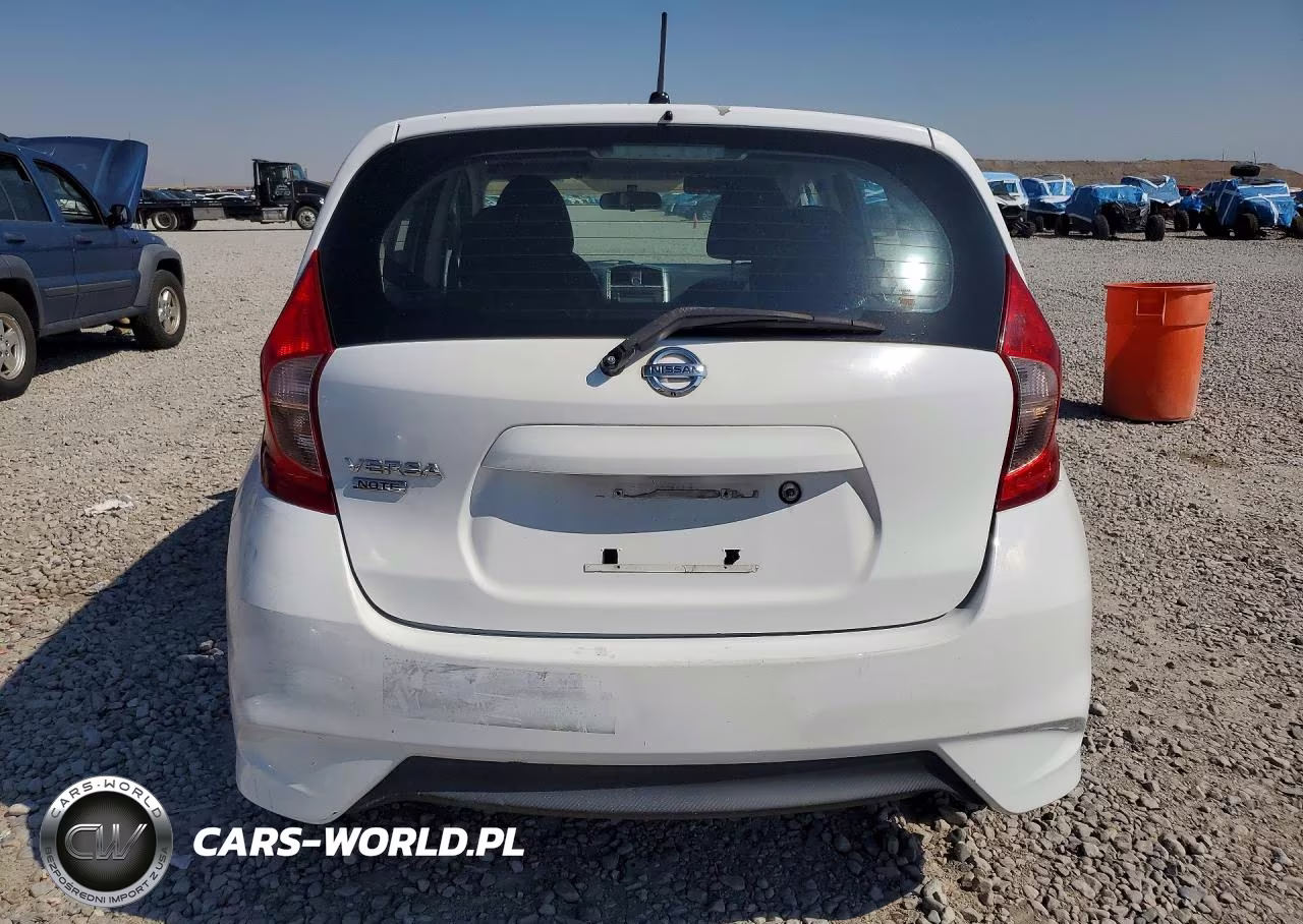 2018 Nissan Versa Note S VIN:3N1CE2CP4JL353657 - 6