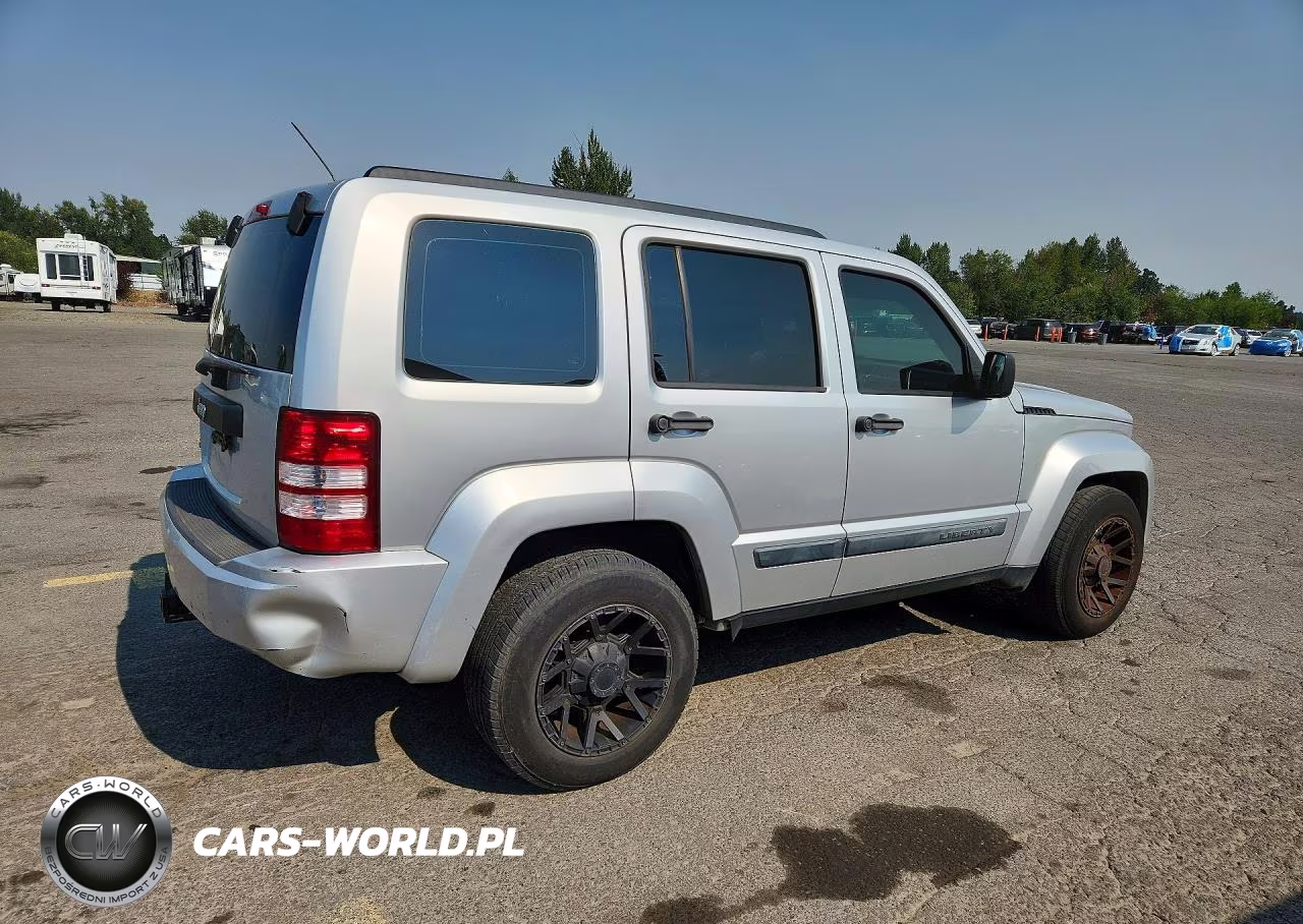 2010 Jeep Liberty Sport VIN:1J4PN2GK5AW103913 - 3
