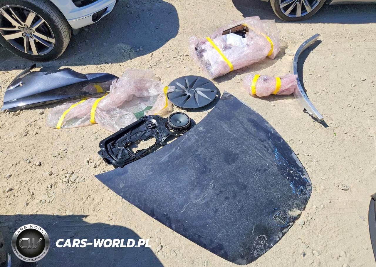 2026 Tesla Model 3 VIN:5YJ3E1EA5TF200626 - 12