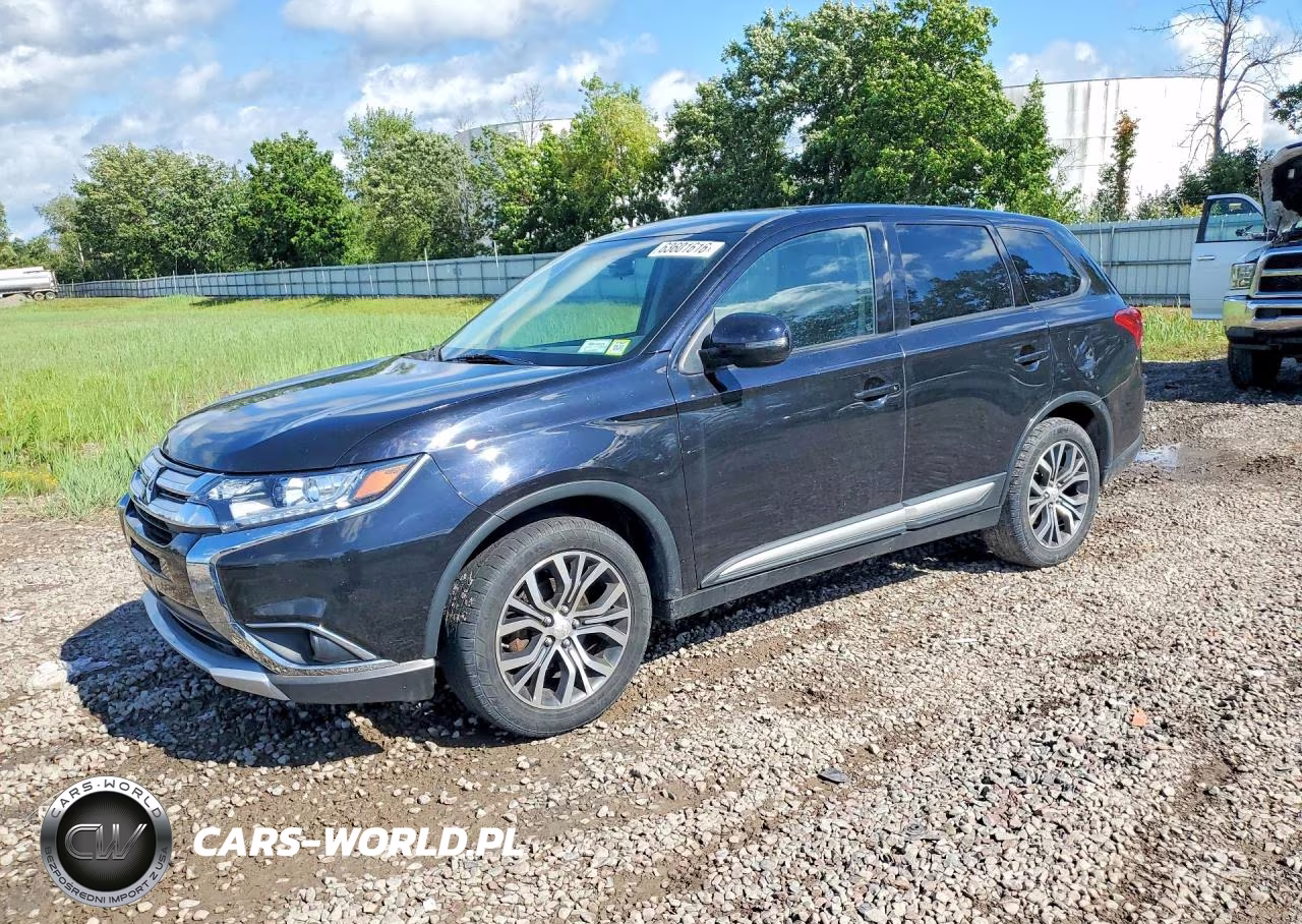 2017 Mitsubishi Outlander Se – zdjęcie 1 z 13