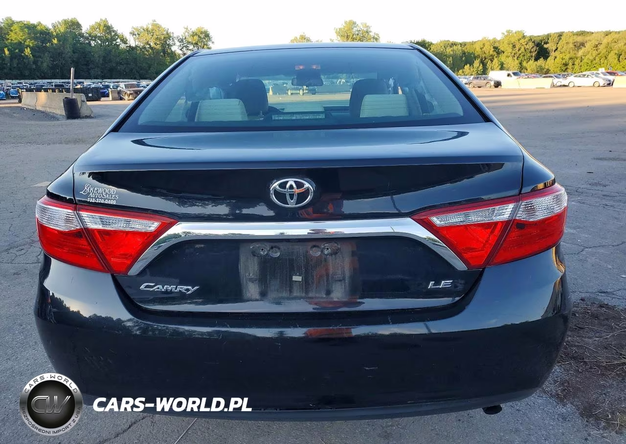 2016 Toyota Camry Le VIN:4T4BF1FK1GR572687 - 6