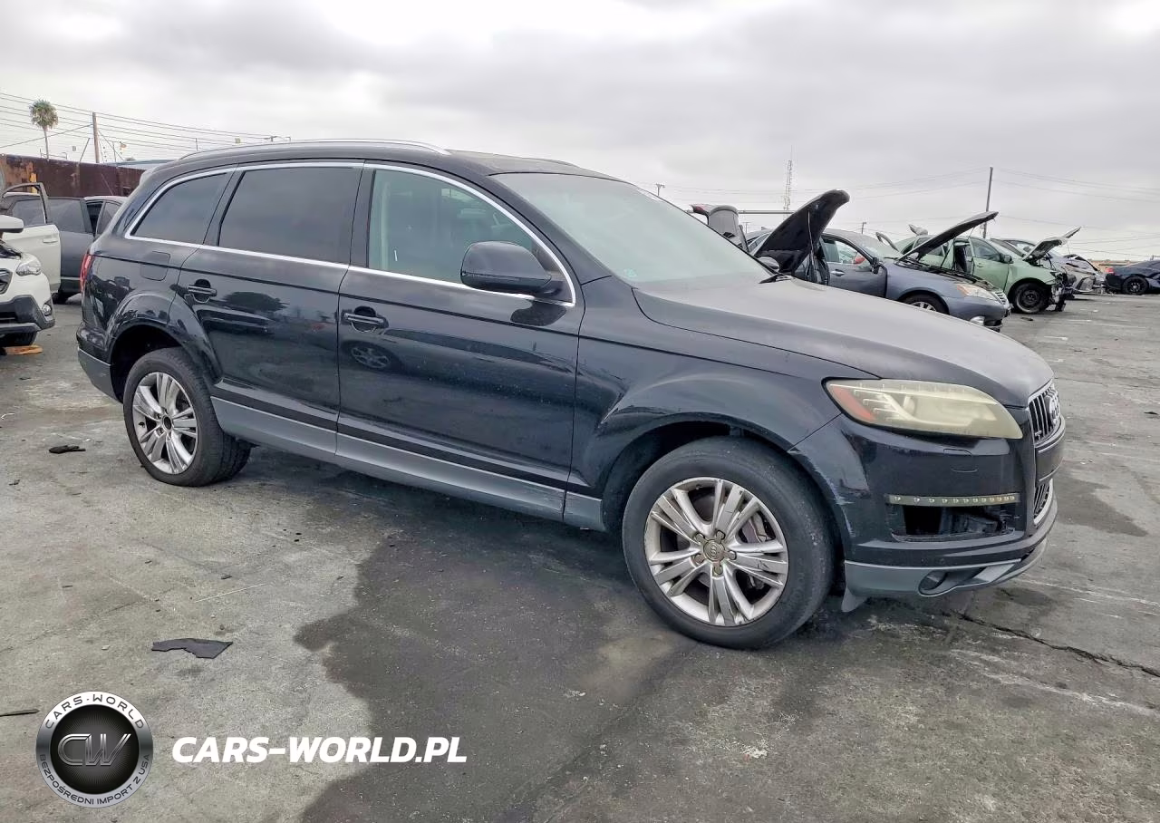 2010 Audi Q7 Premium Plus VIN:WA1LYAFE5AD007240 - 4