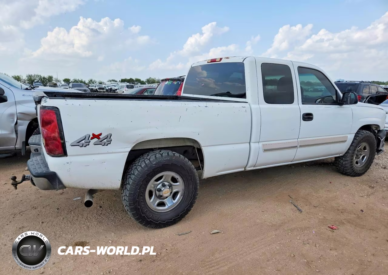 2004 Chevrolet Silverado K1500 VIN:2GCEK19T441232369 - 3
