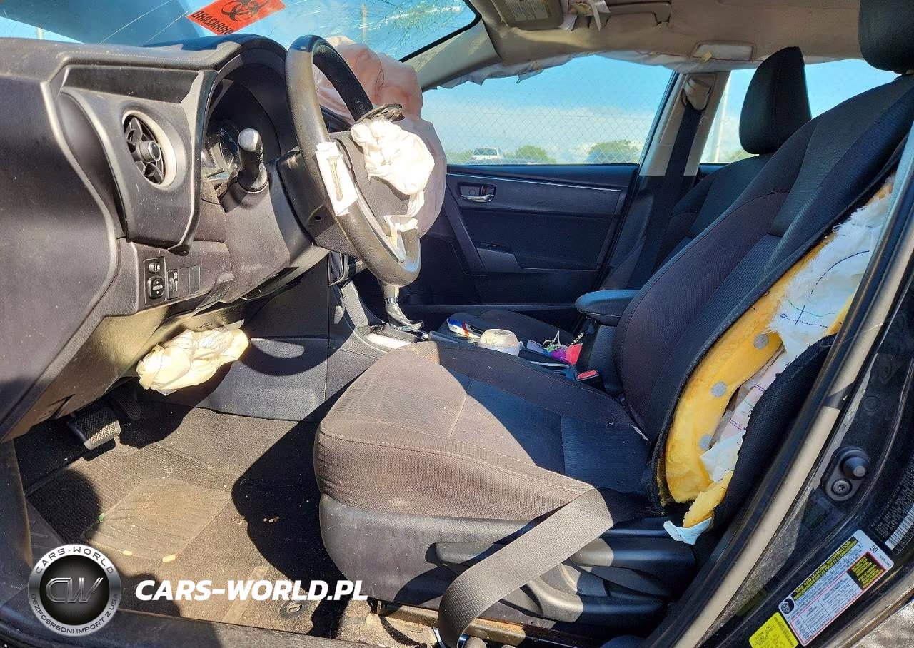 2018 Toyota Corolla Le VIN:2T1BURHEXJC040174 - 7
