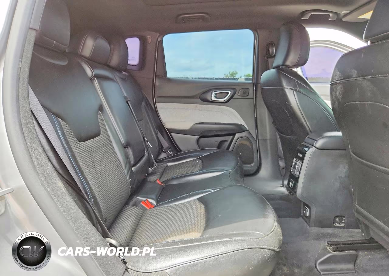2023 Jeep Compass Latitude VIN:3C4NJDBNXPT541525 - 11
