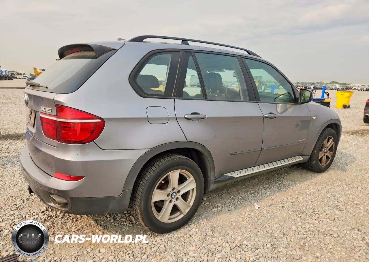 2011 BMW X5 xDrive35D VIN:5UXZW0C55BL657292 - 3