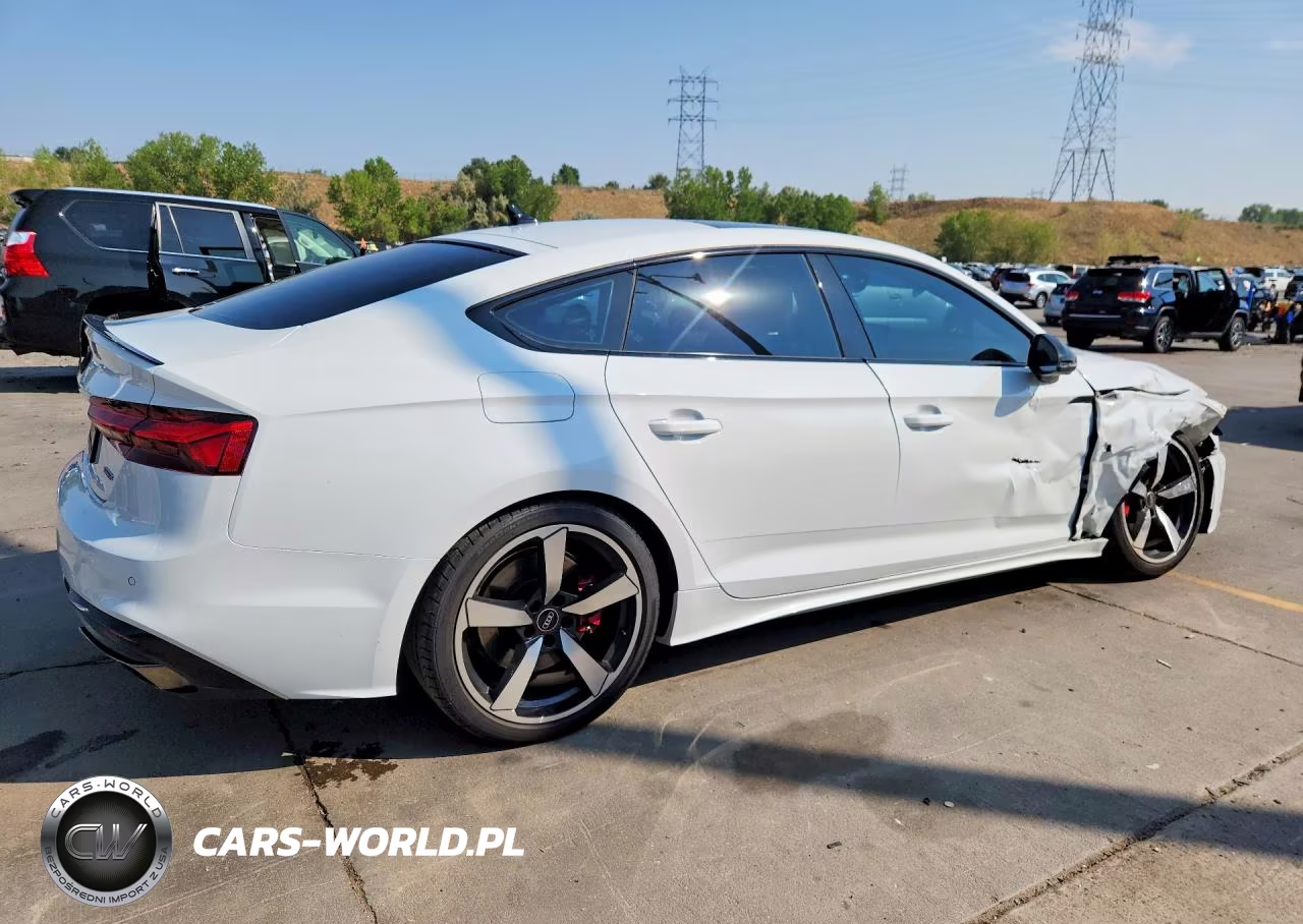 2024 Audi A5 Premium Plus 45 VIN:WAUFACF58RA103201 - 3