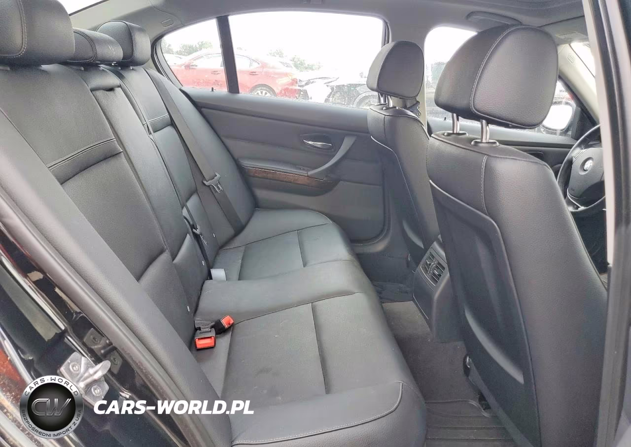 2011 BMW 328 Xi VIN:WBAPK7C58BA972626 - 10