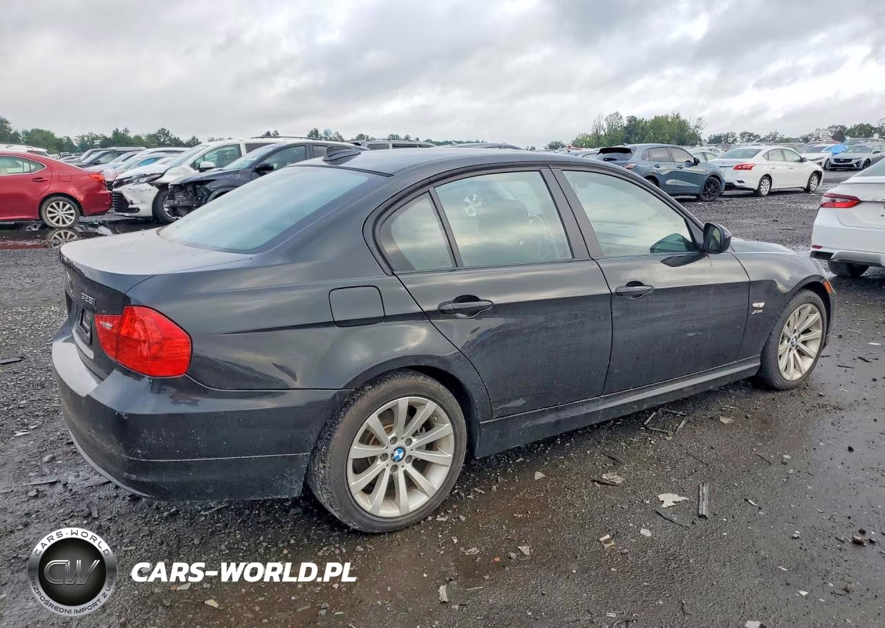 2011 BMW 328 Xi VIN:WBAPK7C58BA972626 - 3