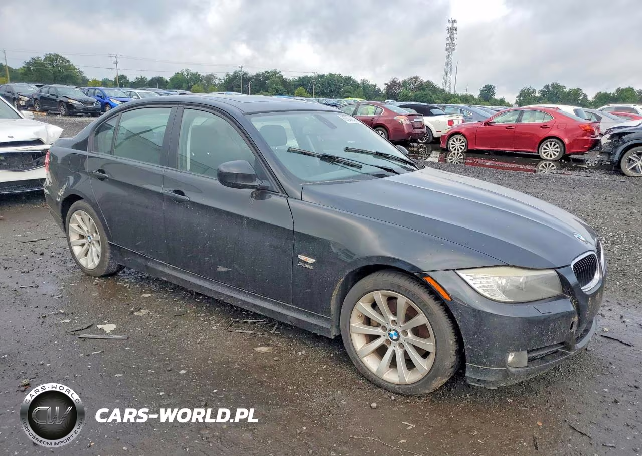 2011 BMW 328 Xi VIN:WBAPK7C58BA972626 - 4