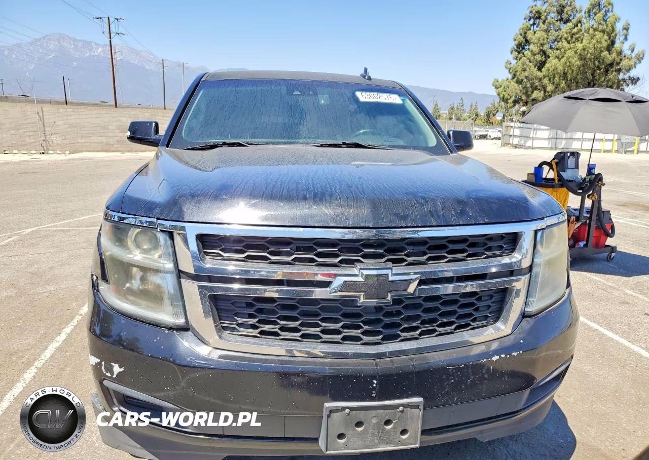 2018 Chevrolet Tahoe C1500 Lt VIN:1GNSCBKC6JR119694 - 5
