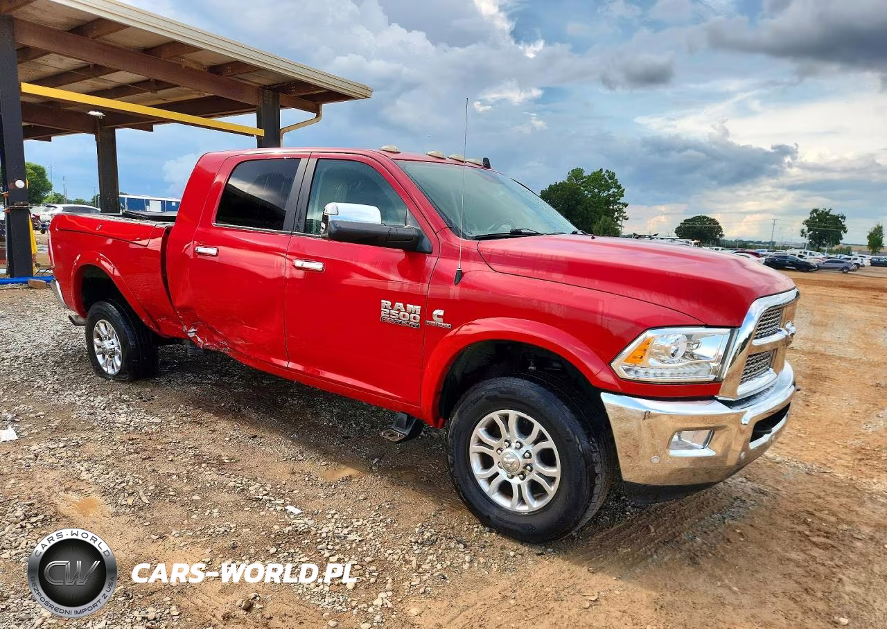 2016 Ram 2500 Laramie VIN:3C6UR5NL1GG308492 - 4