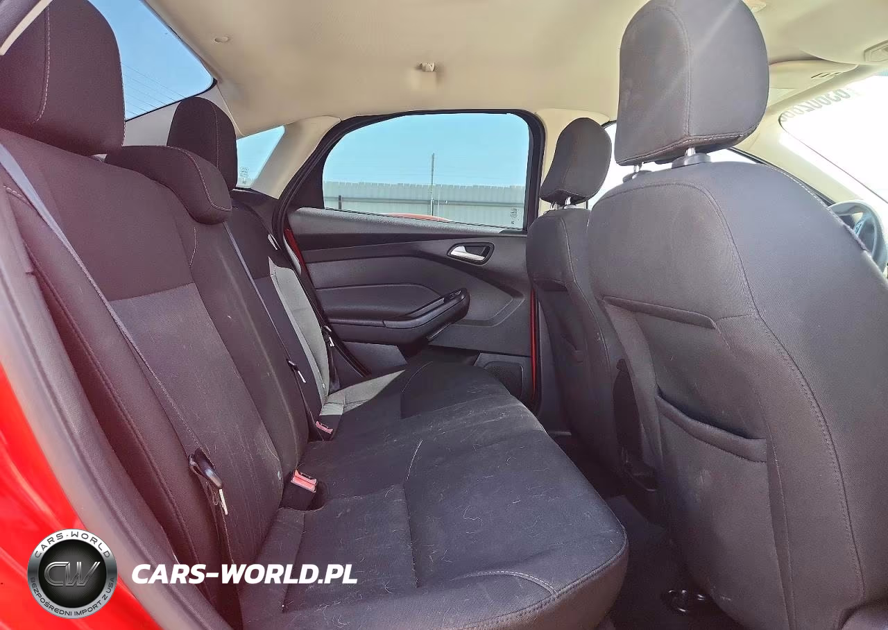 2015 Ford Focus Se VIN:1FADP3F26FL294511 - 10