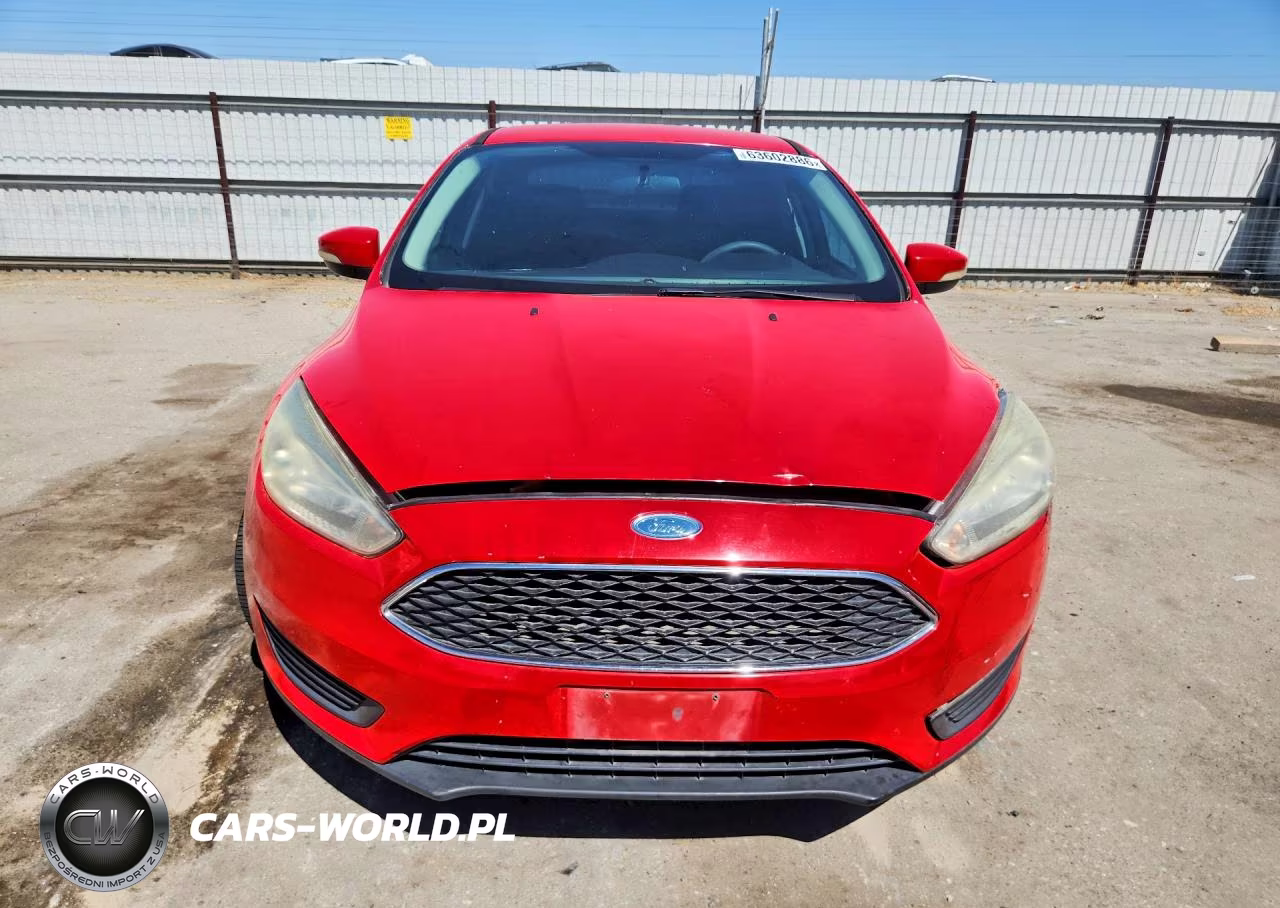 2015 Ford Focus Se VIN:1FADP3F26FL294511 - 5