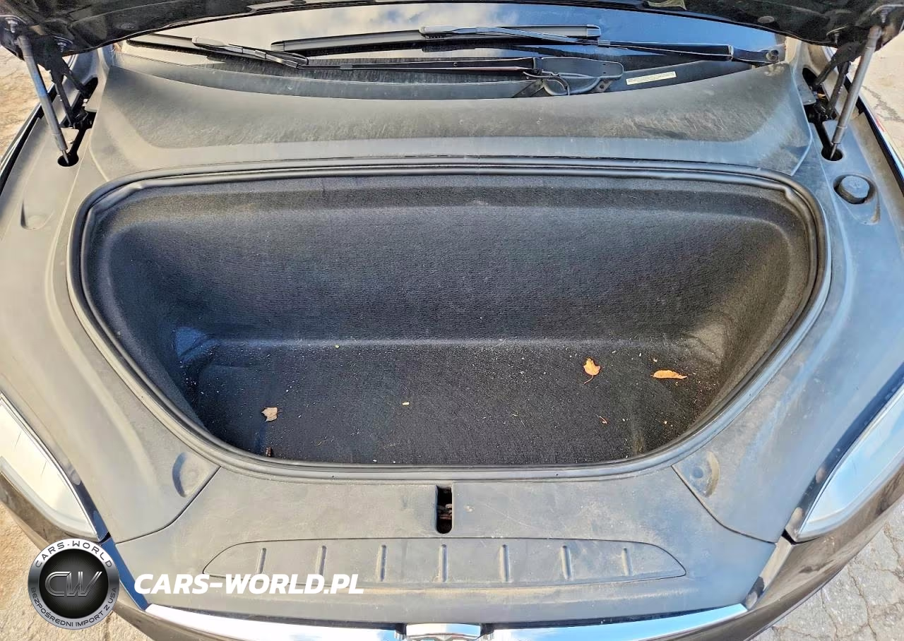 2019 Tesla Model X VIN:5YJXCAE2XKF181439 - 11
