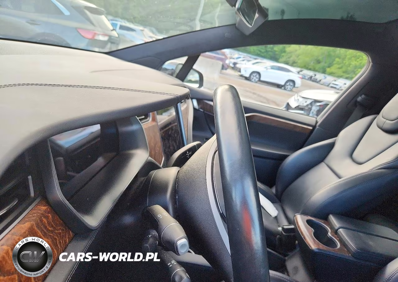 2019 Tesla Model X VIN:5YJXCAE2XKF181439 - 9