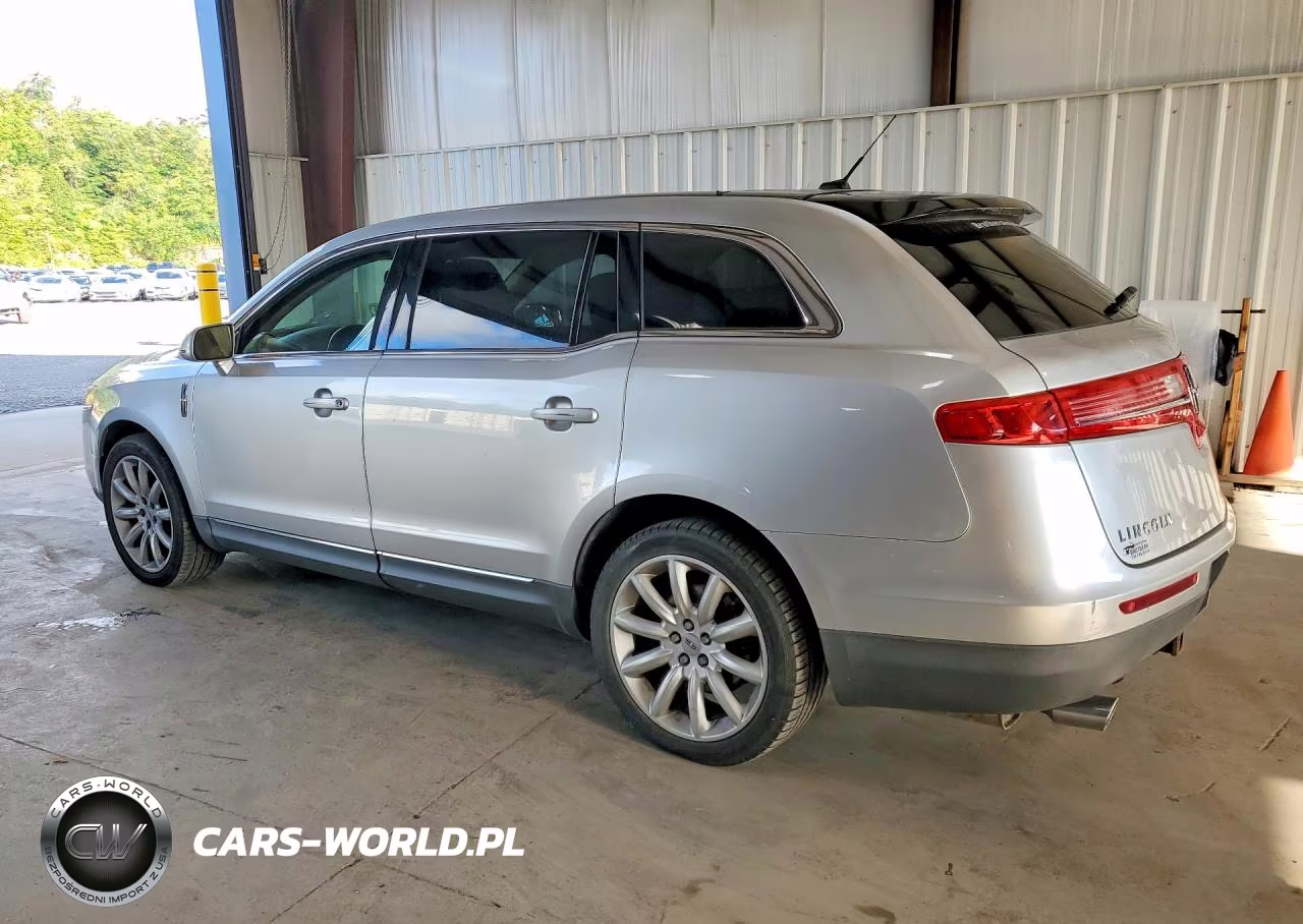 2010 Lincoln Mkt VIN:2LMHJ5AR1ABJ08072 - 2