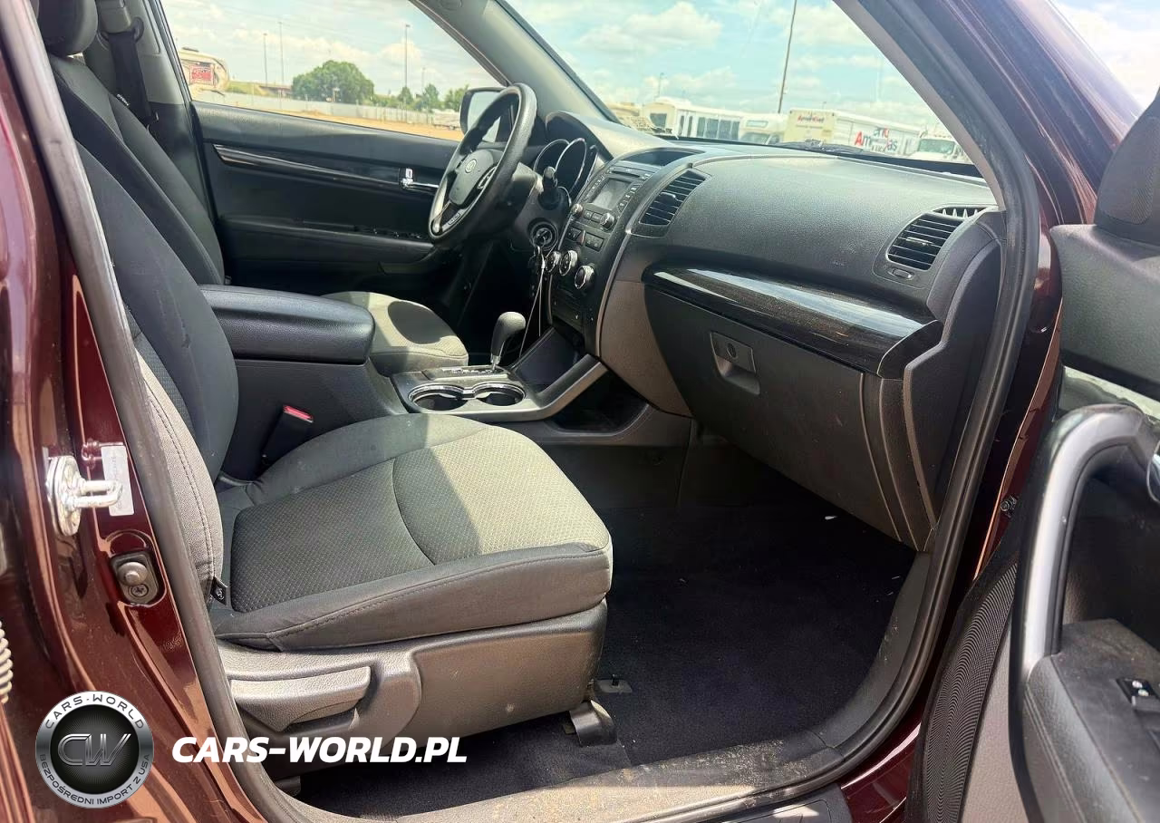 2013 Kia Sorento Lx VIN:5XYKT3A68DG391838 - 5