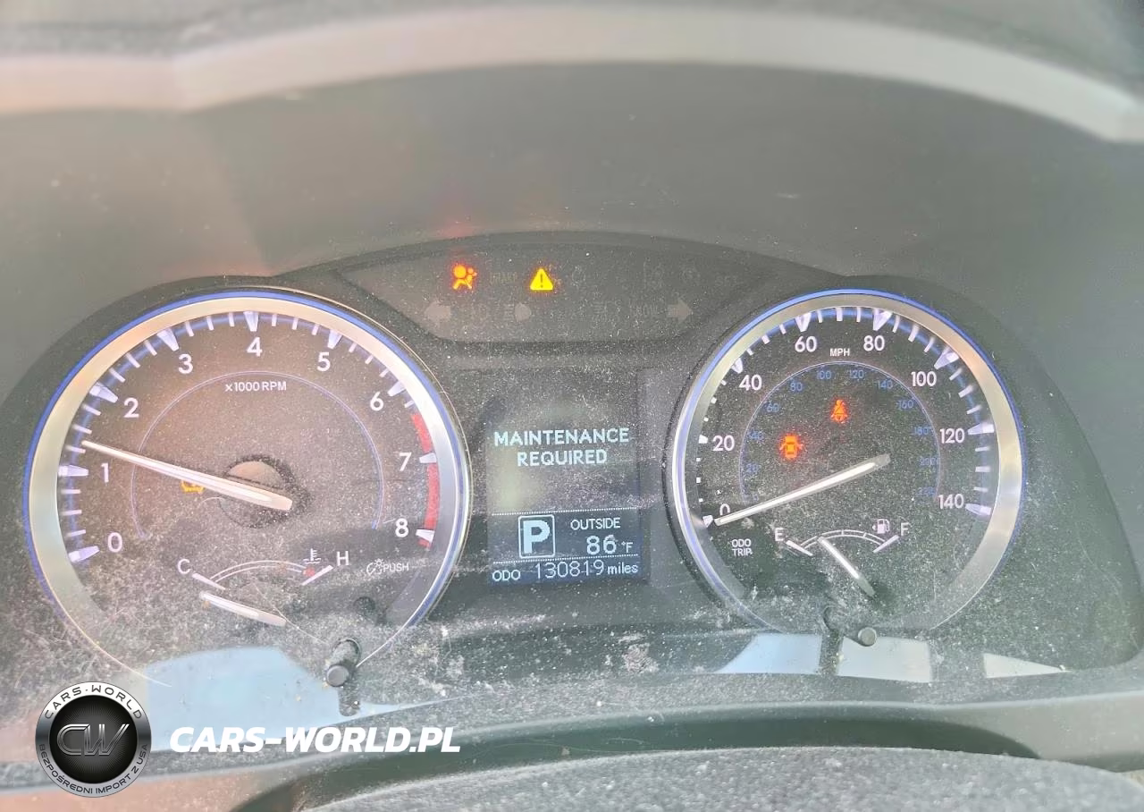 2015 Toyota Highlander Le VIN:5TDBKRFH6FS201167 - 9