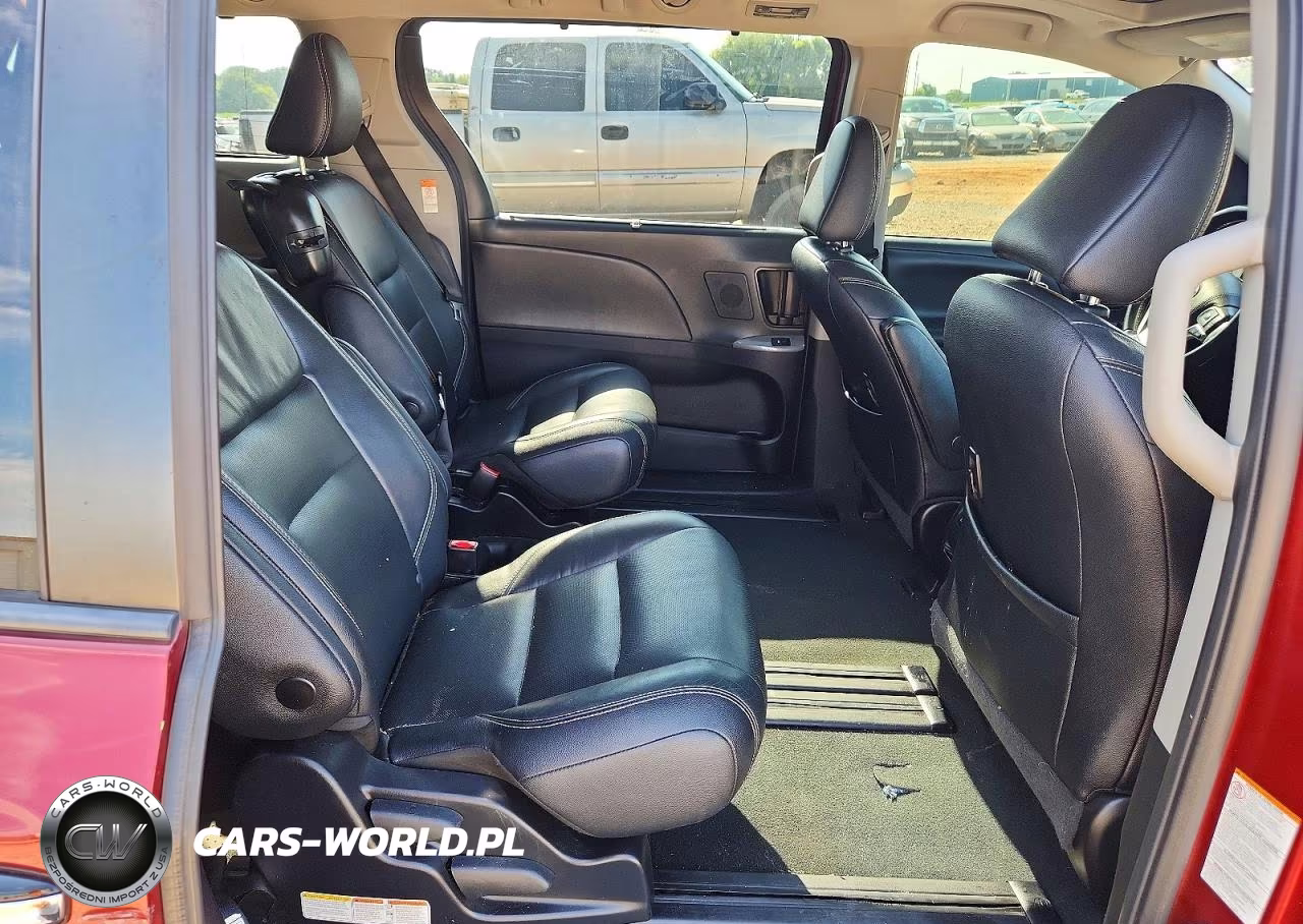 2020 Toyota Sienna Se Premium 8-Passenger VIN:5TDXZ3DC6LS023617 - 11
