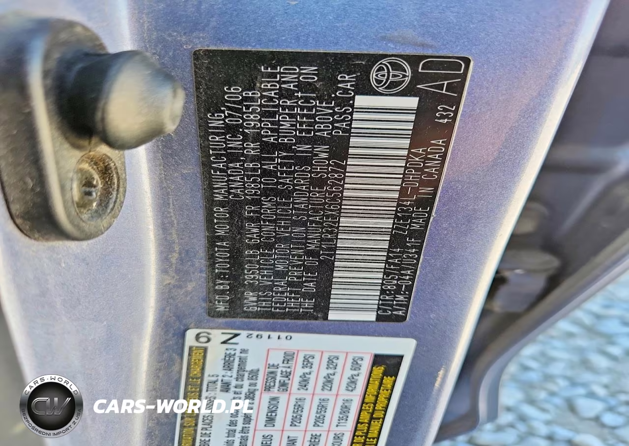 2006 Toyota Matrix Base VIN:2T1LR32EX6C562872 - 12