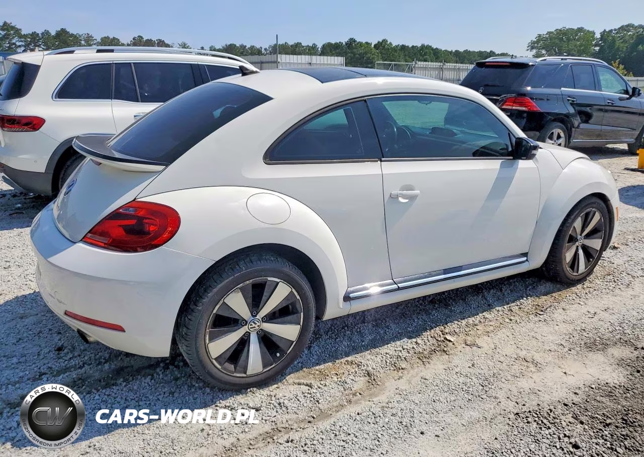 2012 Volkswagen Beetle Turbo VIN:3VWVA7AT4CM650632 - 3