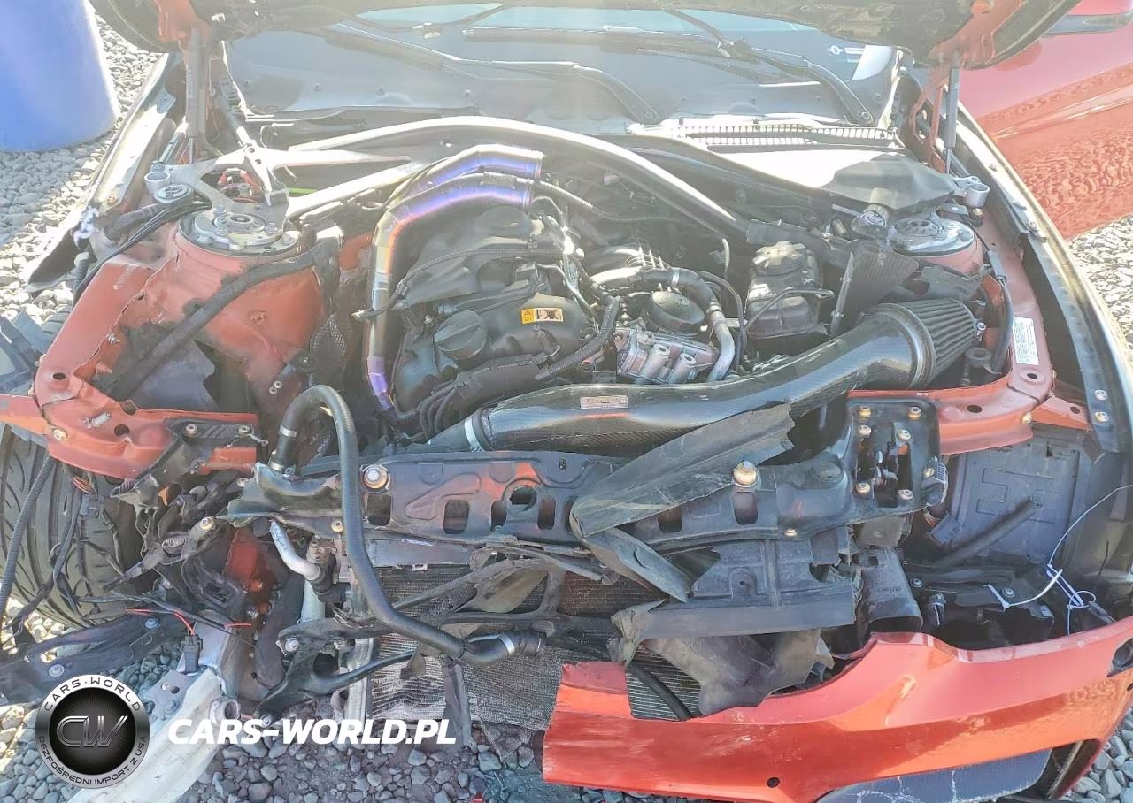 2015 BMW M4 VIN:WBS3R9C59FK332247 - 11