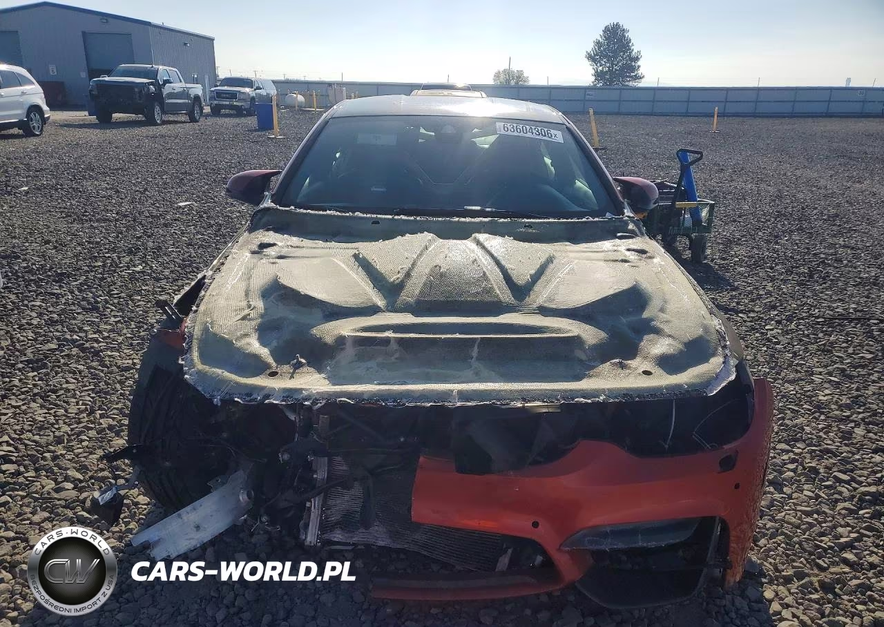 2015 BMW M4 VIN:WBS3R9C59FK332247 - 5