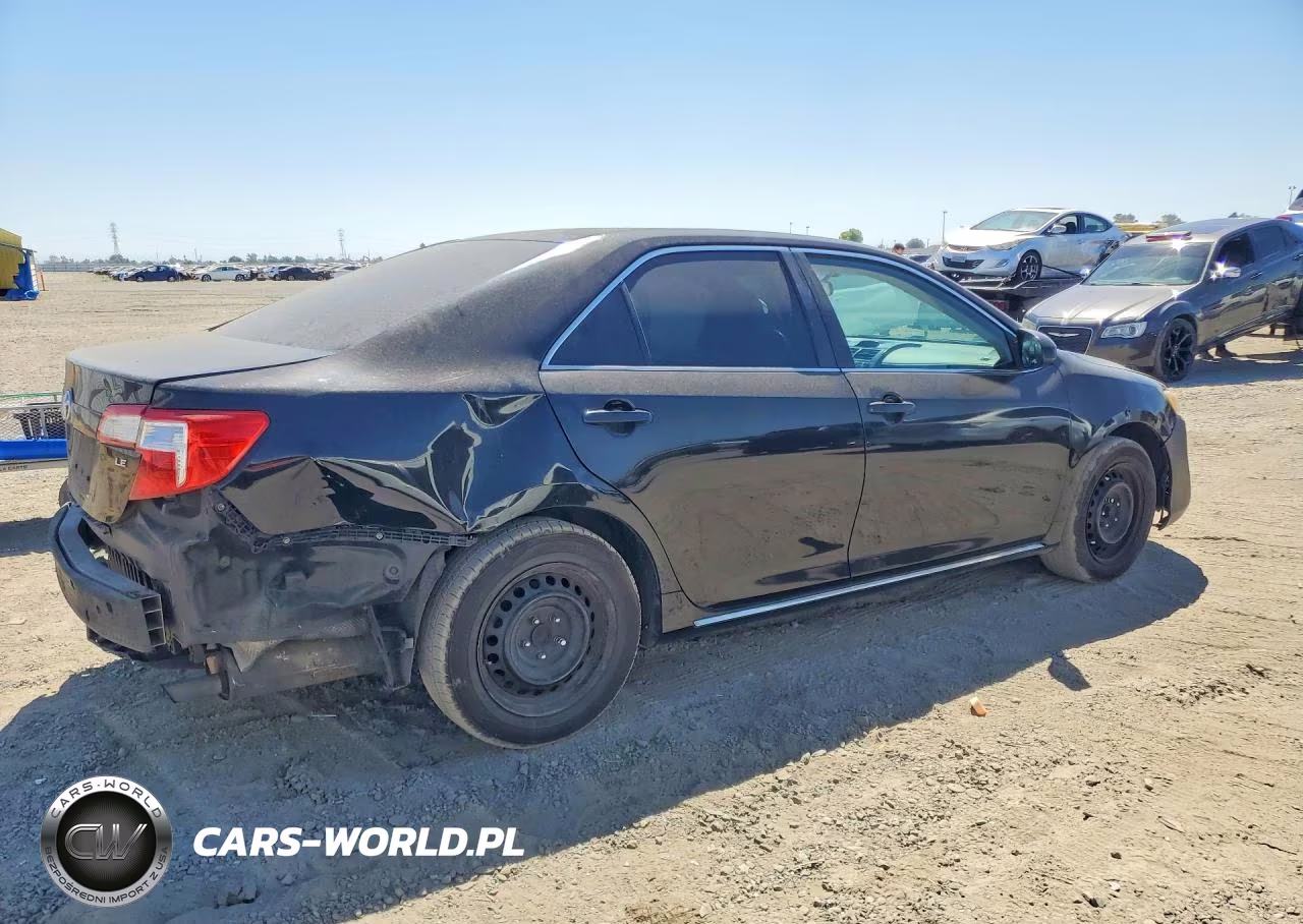 2014 Toyota Camry Le VIN:4T4BF1FK2ER368042 - 3