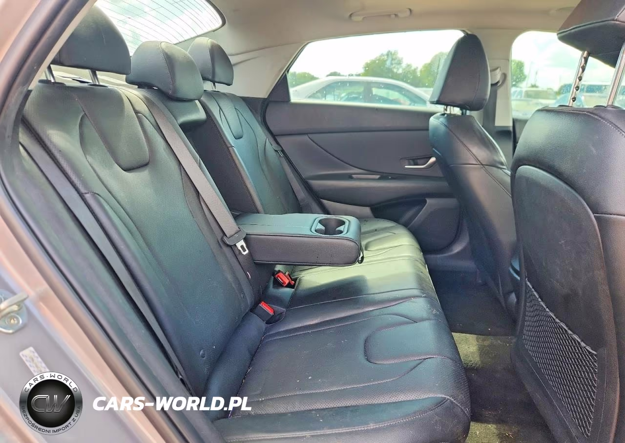 2022 Hyundai Elantra Limited VIN:KMHLP4AG3NU364596 - 10