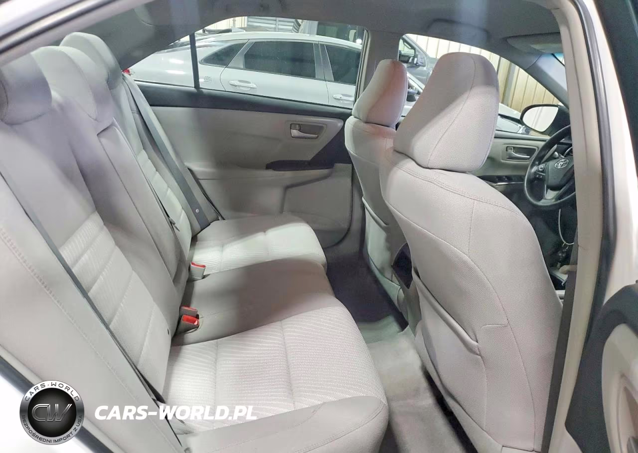 2017 Toyota Camry Le VIN:4T1BF1FK5HU371290 - 10