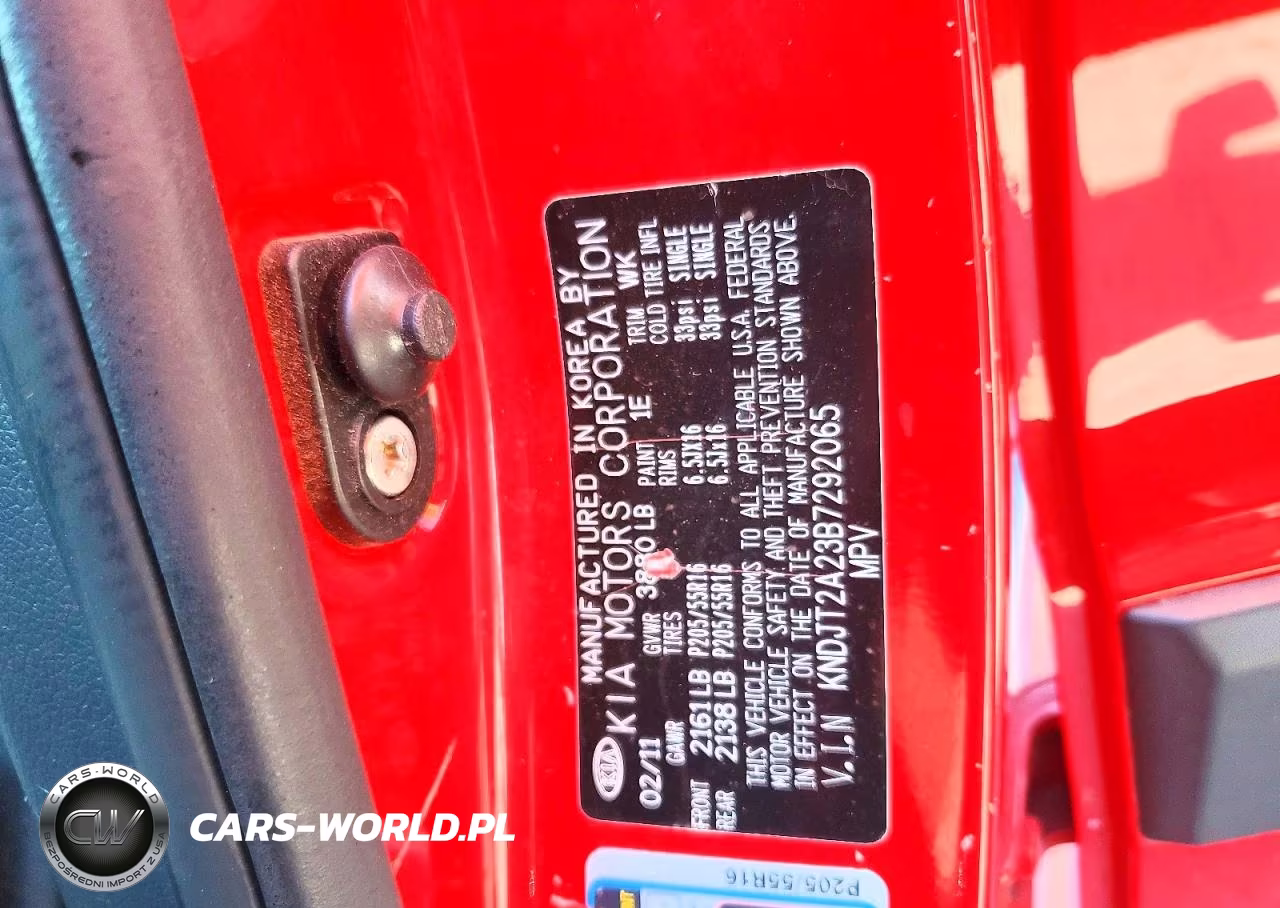 2011 Kia Soul + VIN:KNDJT2A23B7292065 - 12