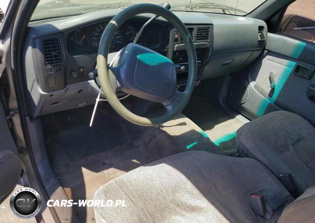 1996 Toyota Tacoma Base VIN:4TAVL52N6TZ116396 - 8