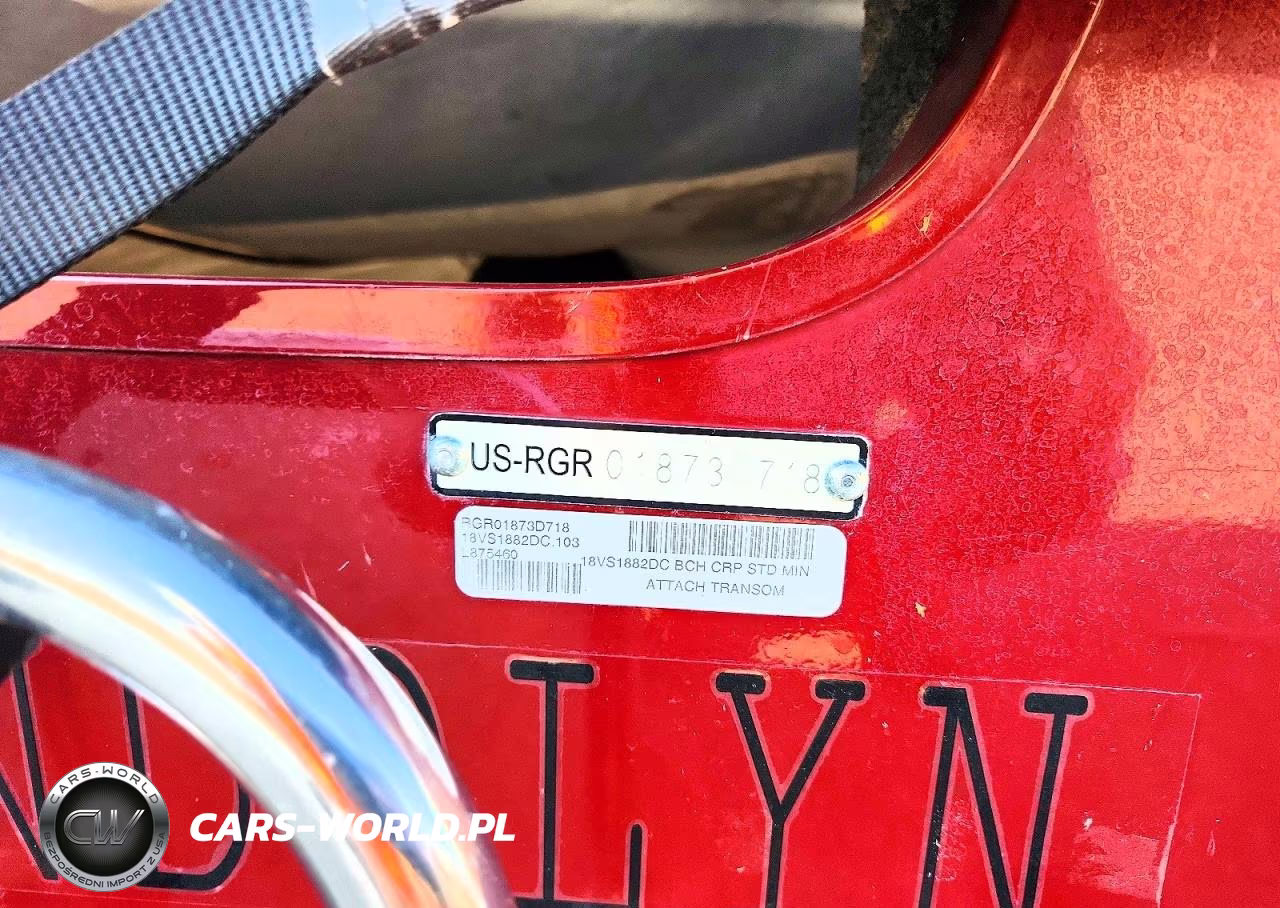 2018 Ranger Boat VIN:RGR01873D718 - 10