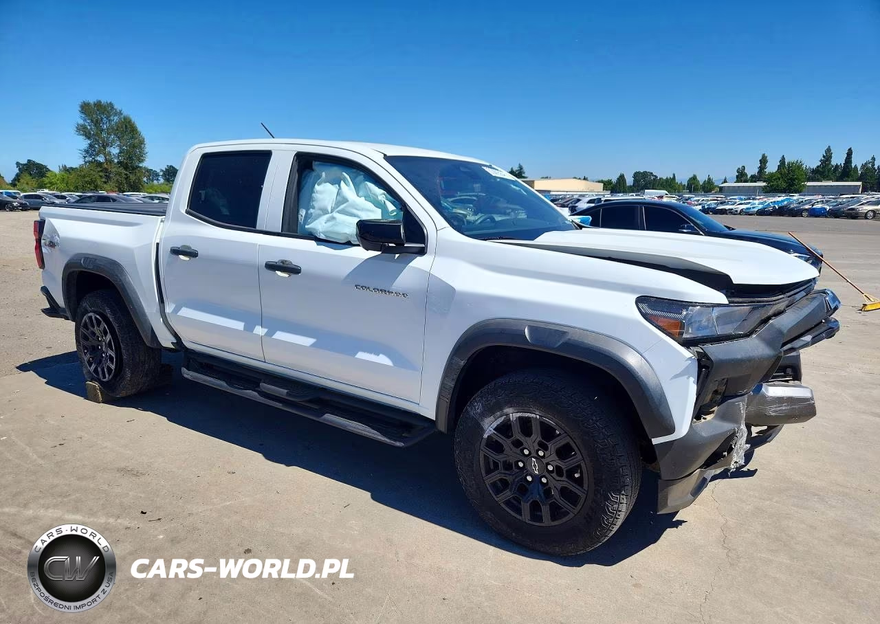 2023 Chevrolet Colorado Trail Boss VIN:1GCPTEEK7P1166811 - 4