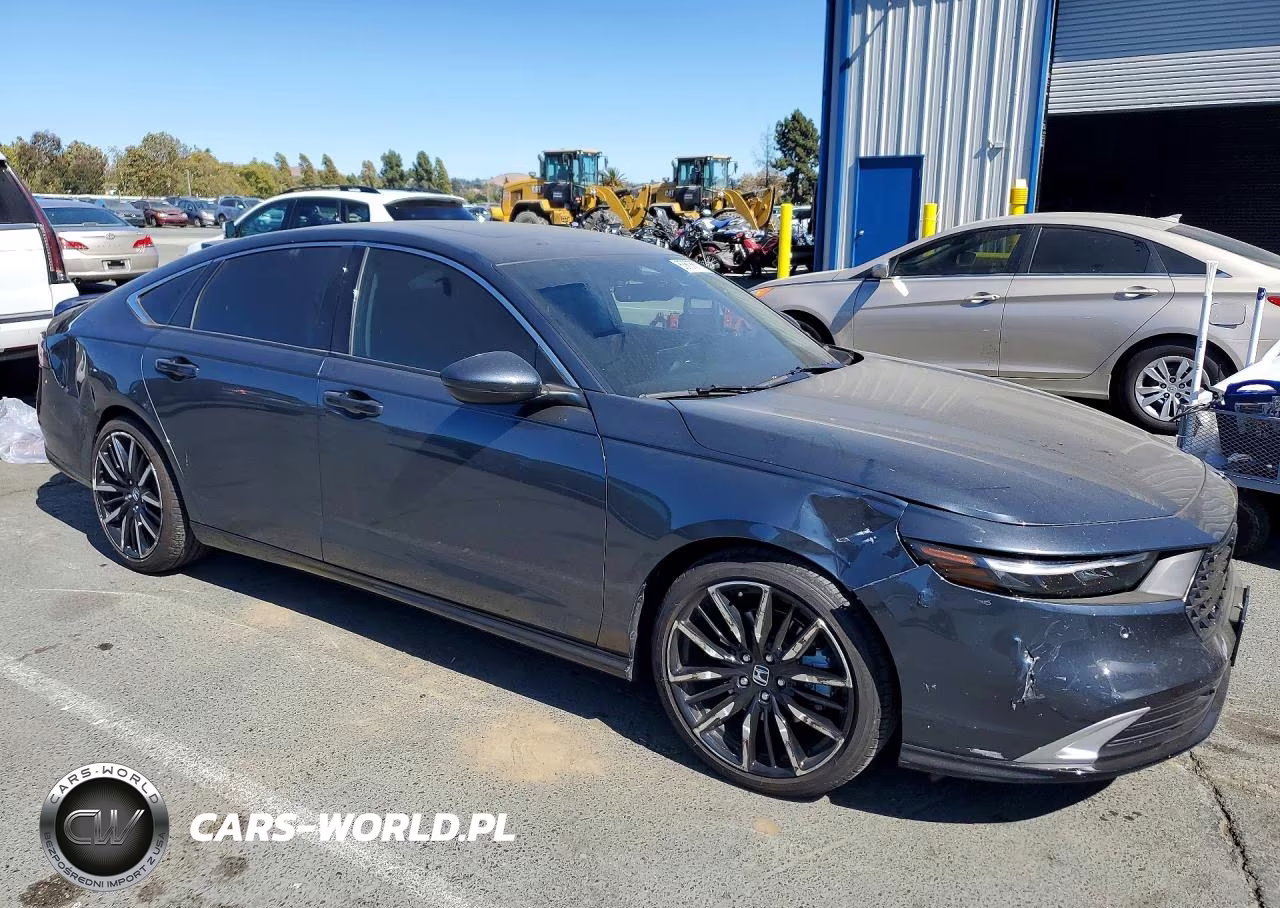 2023 Honda Accord Touring Hybrid VIN:1HGCY2F88PA019478 - 4