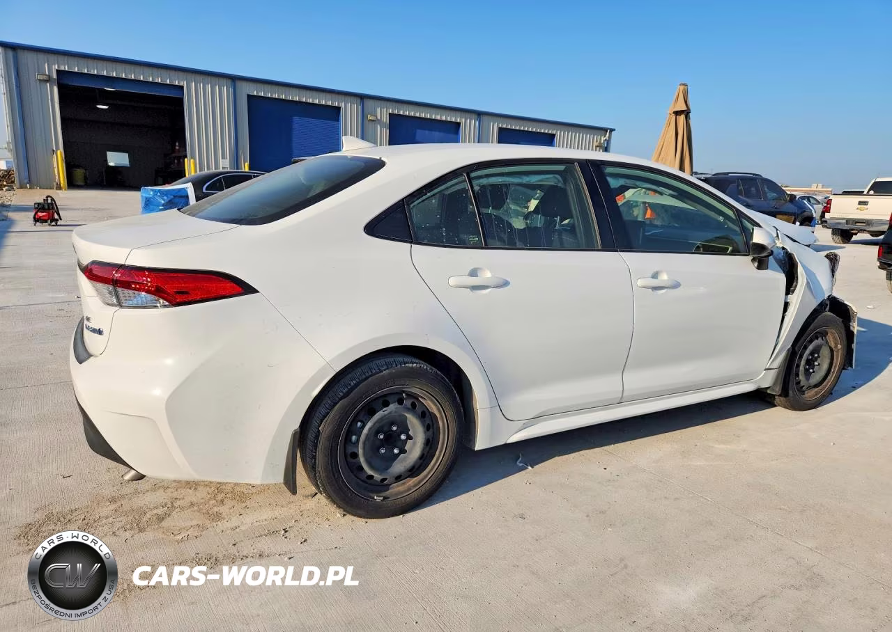 2024 Toyota Corolla Hybrid Le VIN:JTDBCMFE6R3068230 - 3