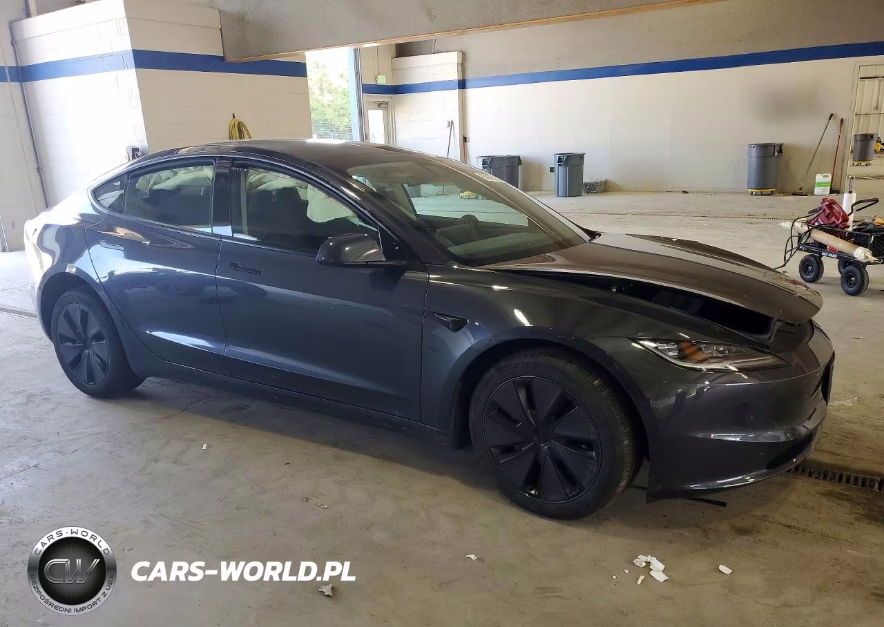 2025 Tesla Model 3 VIN:5YJ3E1EA8SF034410 - 4