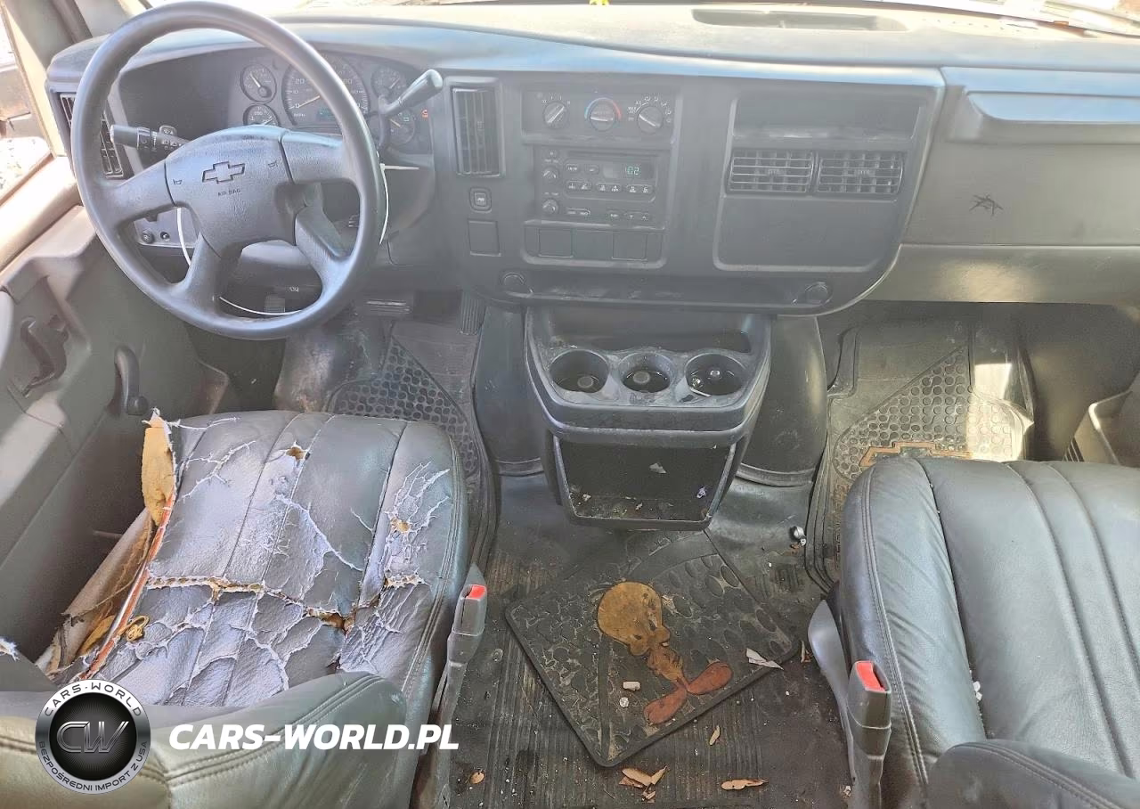 2005 Chevrolet Express G1500 VIN:1GCFG15X051146188 - 8
