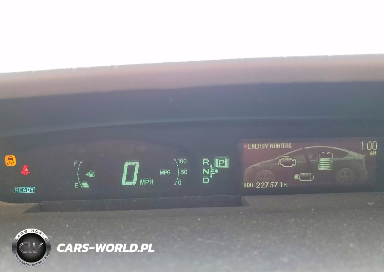 2013 Toyota Prius Two VIN:JTDKN3DU7D1731128 - 9