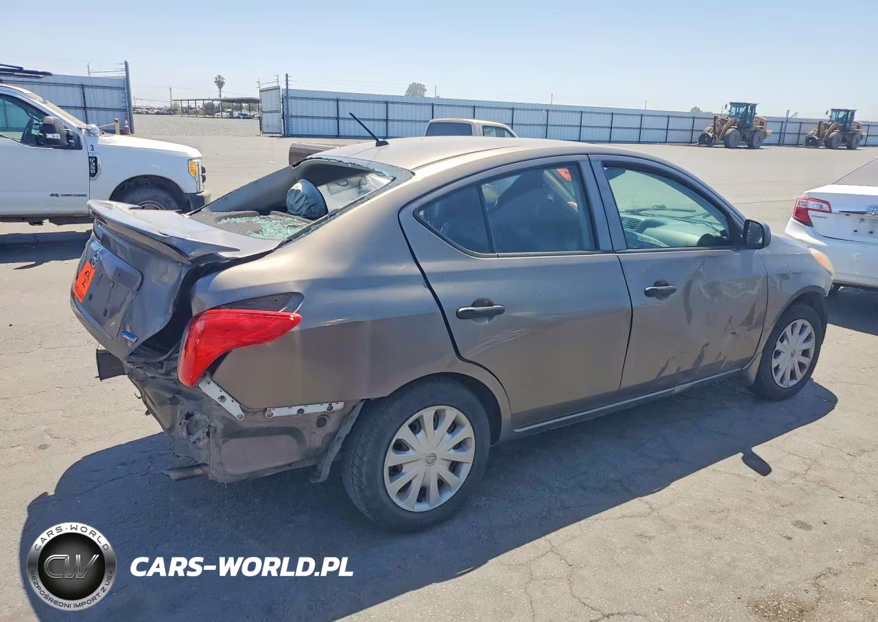 2014 Nissan Versa 1.6 S Plus VIN:3N1CN7AP4EL822400 - 3
