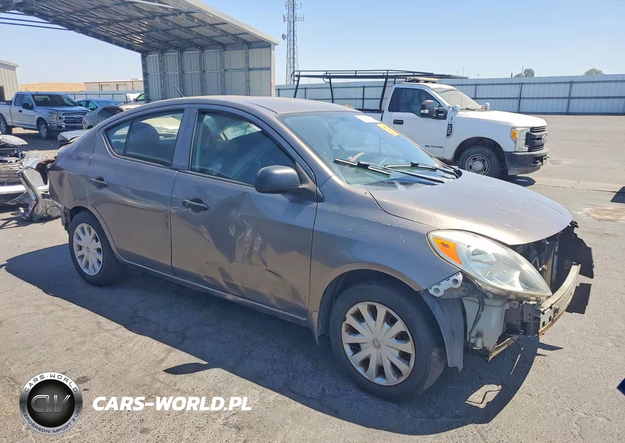 2014 Nissan Versa 1.6 S Plus VIN:3N1CN7AP4EL822400 - 4