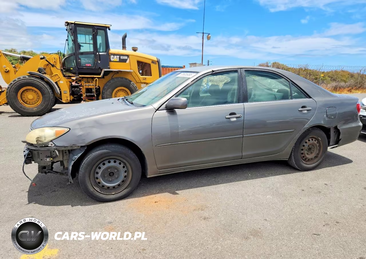 2005 Toyota Camry Standard – zdjęcie 1 z 13