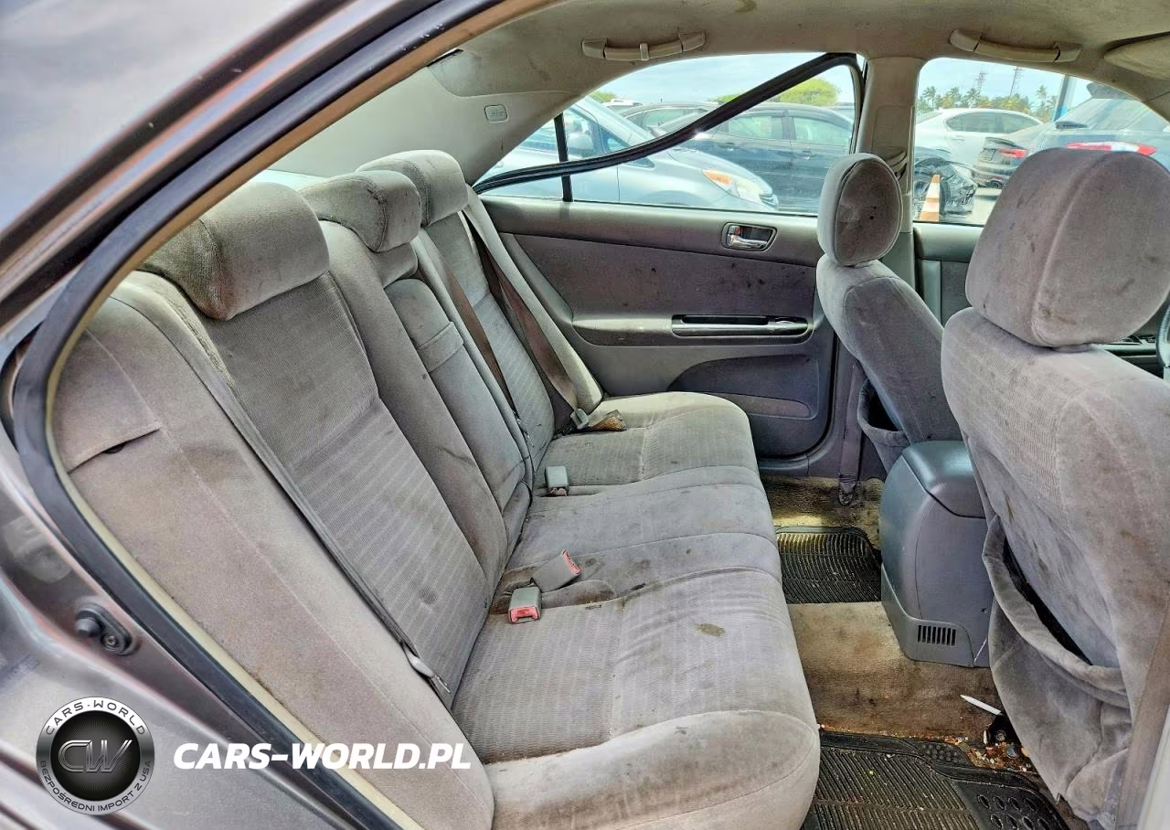 2005 Toyota Camry Standard VIN:JTDBE30K353002330 - 10